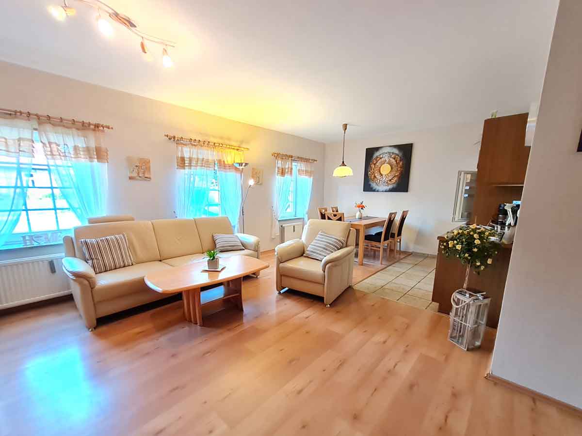 Wohnzimmer Ferienwohnung Am Reiterstübchen | Unterbringung | Ferienhof & Reiterhof Lünzen